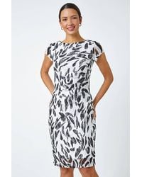 Roman - Leaf Print Stretch Bodycon Lace Dress - Lyst