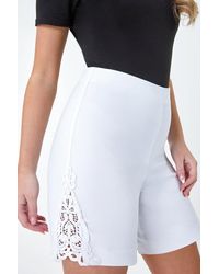 Roman - Lace Trim Stretch Elastic Waist Shorts - Lyst