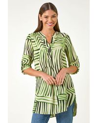 Roman - Abstract Linear Print V-Neck Button Top - Lyst