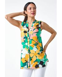 Roman - Floral Print Sleeveless V-Neck Button Blouse - Lyst