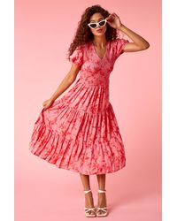 Roman - Floral Shirred Waist Tiered Midi Dress - Lyst