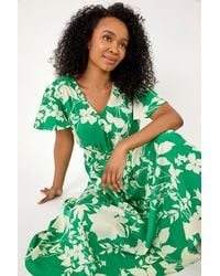Roman Petite - Leaf Print Shirred Midi Dress - Lyst