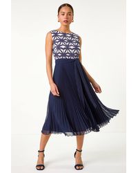 Roman Petite - Geometric Print Pleated Midi Dress - Lyst