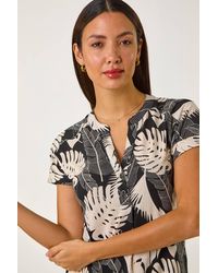 Roman - Textured Leaf Print V-Neck Stretch Top - Lyst