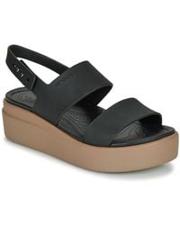Crocs™ - Flat Sandals Brooklyn Low Wedge W - Lyst