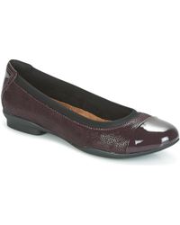 clarks flat shoes uk