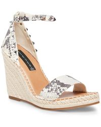 female palm sandals