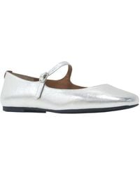 Gentle Souls - By Kenneth Cole Wynona Leather Flat - Lyst