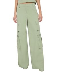 Alice + Olivia - Sara Mr. Baggy Wide Leg Cargo Jean - Lyst