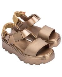 Melissa - Kick Off Metallic Platform Sandal - Lyst