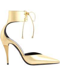 Gucci - Priscilla Glossed-leather Pumps In Gold - Lyst
