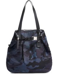 tumi varek reade tote