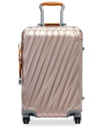 tumi arrive carry on