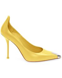 dark yellow pumps