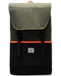 herschel supply co retreat backpack in black with rubberised straps