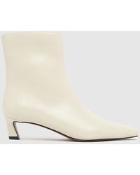 schuh - Bexley Kitten Boots - Lyst