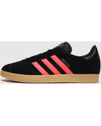 all black gazelles mens