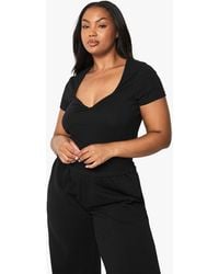 Boohoo - Plus Twist Front Sweetheart Neckline Cap Sleeve Top - Lyst