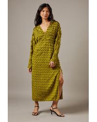 Warehouse - Fluffy Plunge Neck Batwing Midi Dress - Lyst