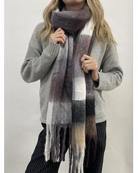 SVNX - Soft Chunky Checked Scarf With Tassels - Lyst