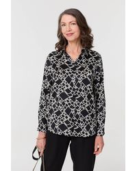 Izabel London - Geo Print V-Neck Long Sleeve Shirt - Lyst