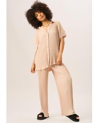 Gini London - Plisse Short Sleeve Oversized Shirt - Lyst