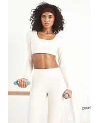 DSGN Studio - Sculpt Twist Back Long Sleeve Scoop Neck Padded Top - Lyst