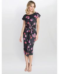Gina Bacconi - Saffron Floral Print Satin Dress With Buckle - Lyst