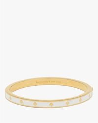 Kate Spade - Spot The Spade Enamel Hinged Bangle - Lyst