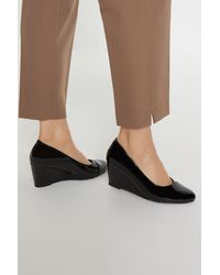Wallis - Daisy Wide Fit Sweetheart Almond Toe Wedge Courts - Lyst