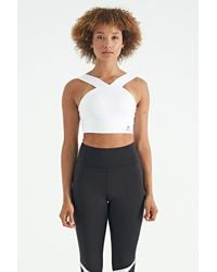 TOMMY LIFE - Cropped Sleeveless V-Neck Sports Top - Lyst