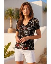 Roman - Floral Print Scallop Detail Top - Lyst