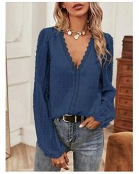 Everyday the Label - Damen Bluse Mit V-Ausschnitt Und Langen Ärmeln Aus Schweizer Punkt-Spitze - Lyst