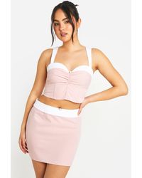 Boohoo - Contrast Waistband Flower Detail Mini Skirt - Lyst