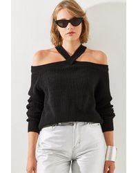 Bianco Lucci - Textured Crew Neck Long Sleeve Sweater With Cut Out Detail - Lyst