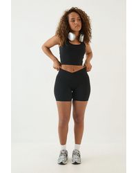 DSGN Studio - Ultra Sculpt Cut Out Racer Back Sports Bra - Lyst
