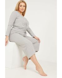 Quiz - Curve Grey Ruched Front Top - Lyst