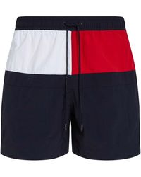 Tommy Hilfiger - Vlag Middellange Zwemshorts In Blauw - Lyst