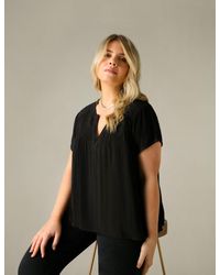 Live Unlimited - Textured Shirred Shoulder Short Sleeve Top - Lyst