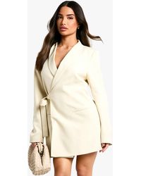 Boohoo - Petite Tie Side Blazer Dress - Lyst