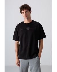 TOMMY LIFE - Oversized Printed Crew Neck T-Shirt - Lyst