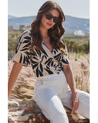 Sosandar - Floral Print Tie Side Wrap Top - Lyst