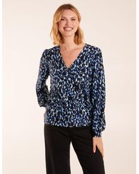 Blue Vanilla - Wrap Front Geometric Deep Hem Band Top - Lyst