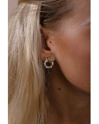 SVNX - Pearl & Diamante Bow Wreath Stud Earrings - Lyst
