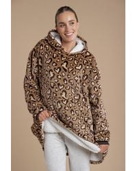 Tokyo Laundry - Heart Leopard Print Hooded Blanket - Lyst