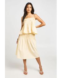 Boohoo - Poplin Shirred Waist Midi Skirt - Lyst