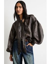 Warehouse - Printed Pussybow Tie Neck Blouson Sleeve Blouse - Lyst