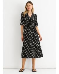 Gini London - Spot Print Shirred Waist Shift Midi Dress - Lyst