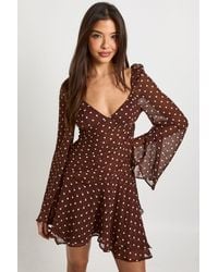 Boohoo - Polka Dot Ruched Sweetheart Pleated Skater Dress - Lyst