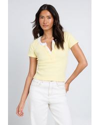 Boohoo - Ribbed Contrast Henley Button Short Sleeve Top - Lyst